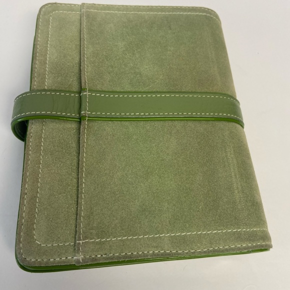 Vintage Green 6 ring Planner Binder by Franklin Covey - Picture 7 of 10